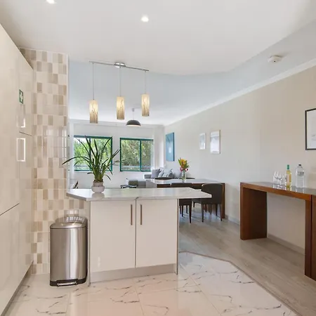 Salgados House Apartment *